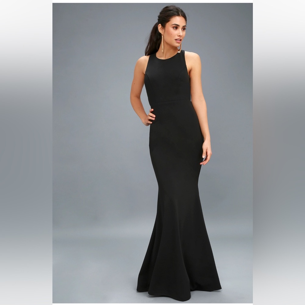 NWT Lulu’s Power of Wow Backless Floor Length Dress